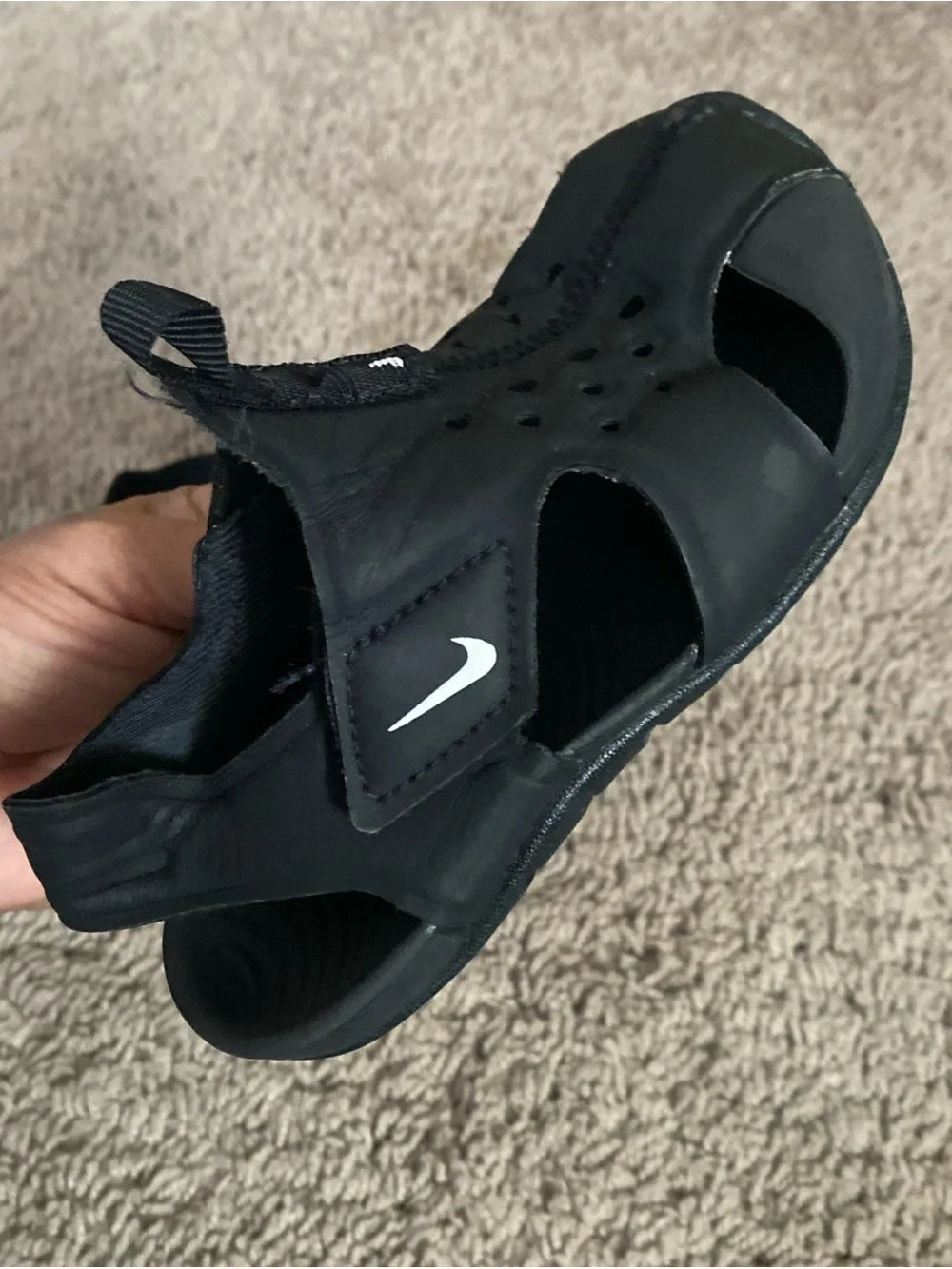 Nike Sunray protect Black Sandals with White Swoosh Accent size 7
